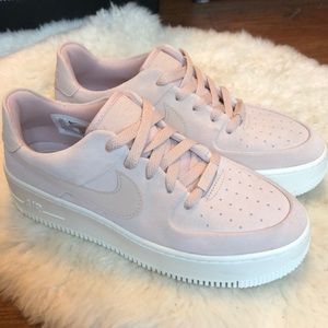 NIKE AIR FORCE 1 SAGE LOW